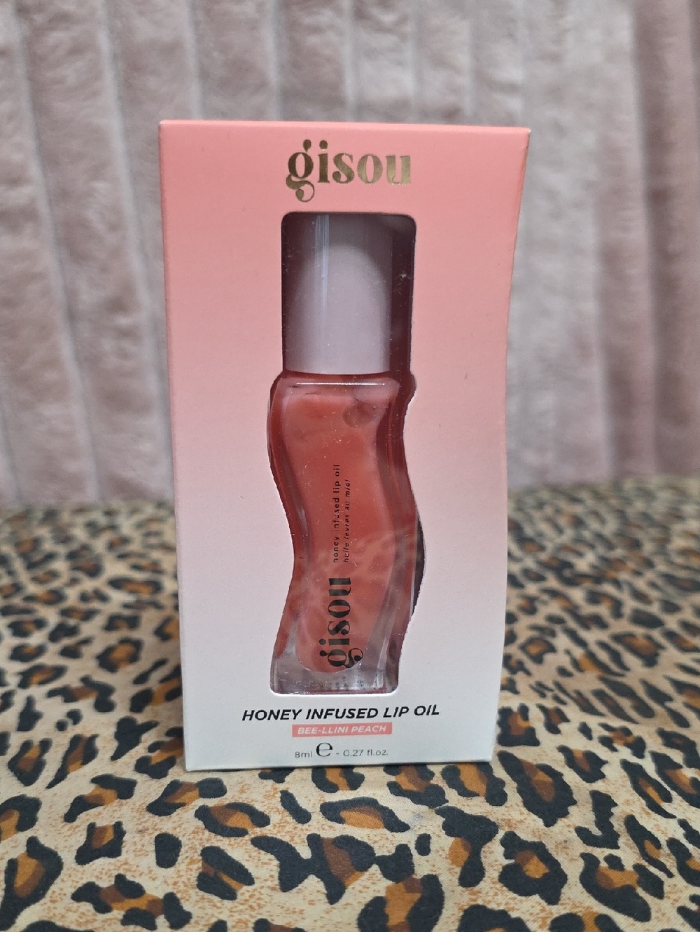 Gisou Honey Infused Lip Oil - Bee-Lini Peach (Peach Pink)